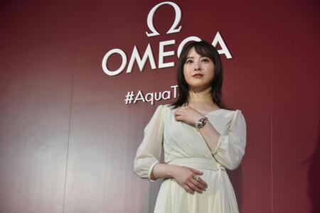 　フォトコールに登場した吉高由里子