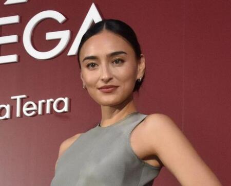 　フォトコールに登場した長谷川潤