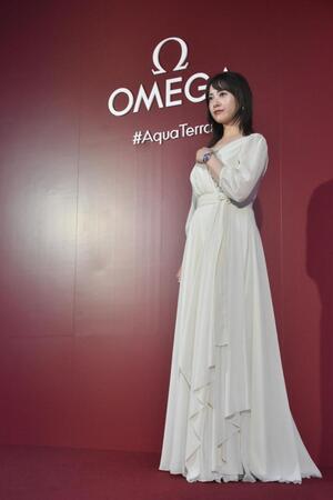 　フォトコールに登場した吉高由里子