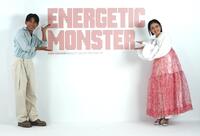 　撮影に応じる（左から）小田切ヒロ氏、安達祐実