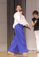 　最終回「先行試写上映会」にサプライズ登場した小泉今日子（撮影・西岡正）