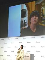 　「Ｓｔｒａｉｎｅブランド発表会」に登場し、プライベートショットを披露した山下智久