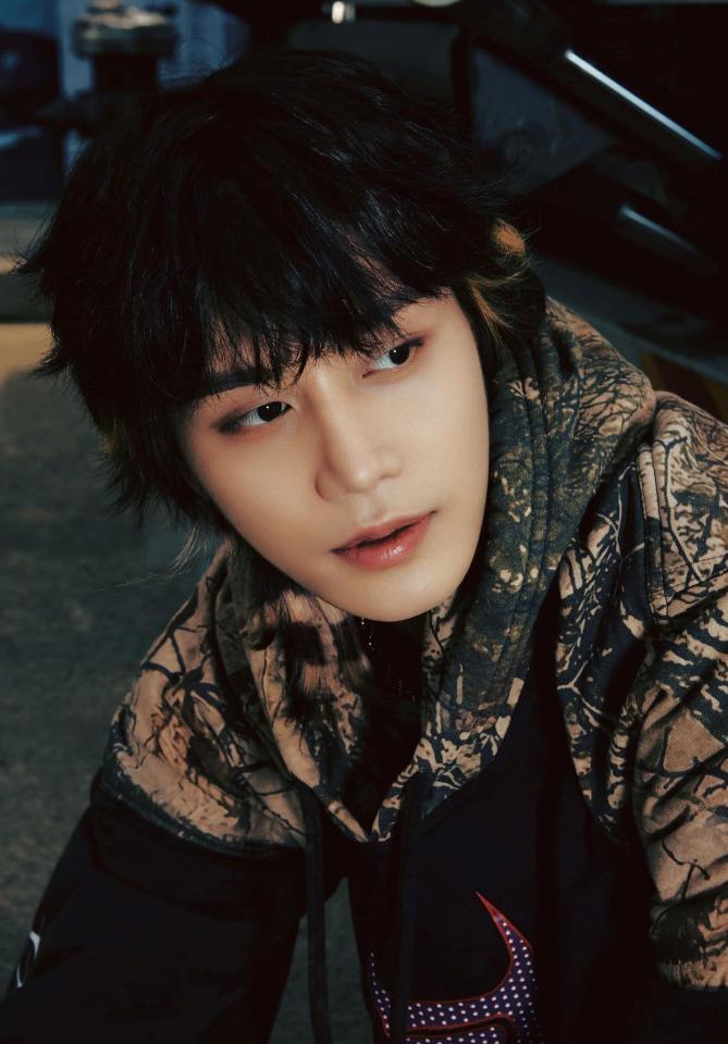 ＮＣＴ　１２７公式フェイスブックより　テイルはグループで、メインボーカルとして活躍していた