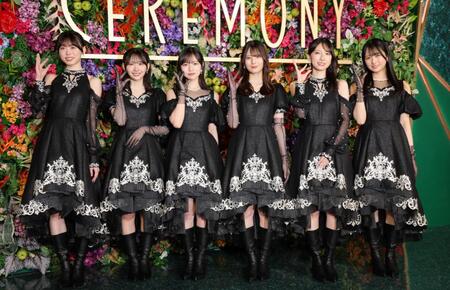 　グリーンカーペットイベントに登場した日向坂４６（撮影・棚橋慶太）