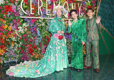 　グリーンカーペットイベントに登場したＭｒｓ．ＧＲＥＥＮ　ＡＰＰＬＥの（左から）藤澤涼架、大森元貴、若井滉斗（撮影・棚橋慶太）