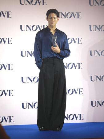 　イベントに最高のビジュアルで登壇したＳＥＶＥＮＴＥＥＮのＭＩＮＧＹＵ