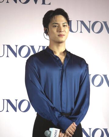 　イベントに最高のビジュアルで登壇したＳＥＶＥＮＴＥＥＮのＭＩＮＧＹＵ