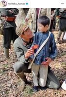 　岩男とリンの仲良しオフショット。濱尾ノリタカのインスタグラム＠ｎｏｒｉｔａｋａ＿ｈａｍａｏより