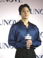 　イベントに最高のビジュアルで登壇したＳＥＶＥＮＴＥＥＮのＭＩＮＧＹＵ