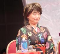 　会見に出席した水谷千重子