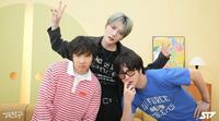 「ジェチング」の公式インスタグラム＠ｊａｅｆｒｉｅｎｄｓ．ｏｆｆｉｃｉａｌより（左から）ＦＴＩＳＬＡＮＤ・ホンギ、ジェジュン、チャン・グンソク