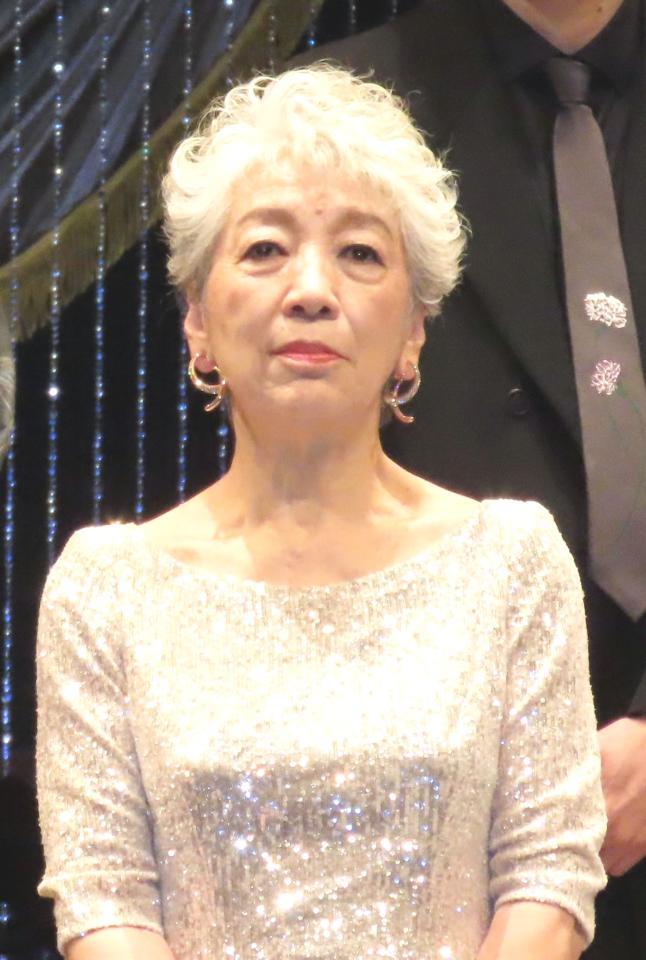 　ワタナベ２５周年記念コンサートに出演する中尾ミエ