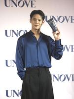 　イベントに最高のビジュアルで登壇したＳＥＶＥＮＴＥＥＮのＭＩＮＧＹＵ