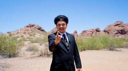 　「ウソかホントかわからない　やりすぎ都市伝説２０２５夏」に出演する関暁夫（©テレビ東京）