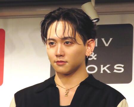 　初の写真集「Ｄｅａｒ　Ü」を発売したＭＡＳＨＩＨＯ