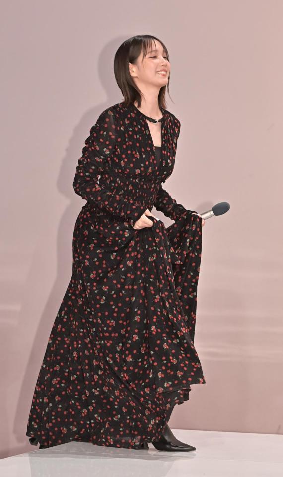 　制作発表に登場した本田翼（撮影・持木克友）