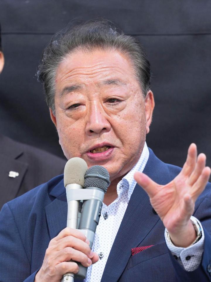 　東京都議選の選挙戦最終日、街頭演説で支持を訴える立憲民主党の野田代表