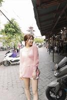 　荒井優希１ｓｔ写真集「無敵の素顔」　©ＫＡＤＯＫＡＷＡ　©Ｚｅｓｔ，Ｉｎｃ．ＰＨＯＴＯ／下田直樹