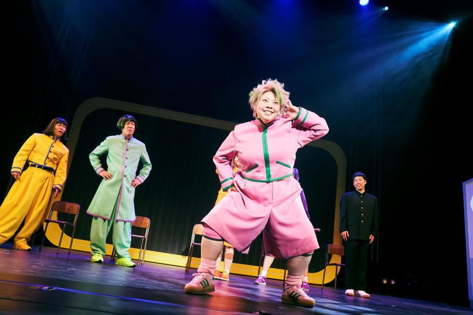 　日本で13年ぶりとなるコントライブでキャラクターを多彩に演じて爆笑をさらった渡辺直美（中央）©吉本興業