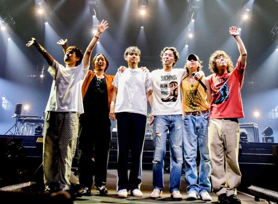 　５年８カ月ぶりの有観客ライブを行ったＳｕｃｈｍｏｓ