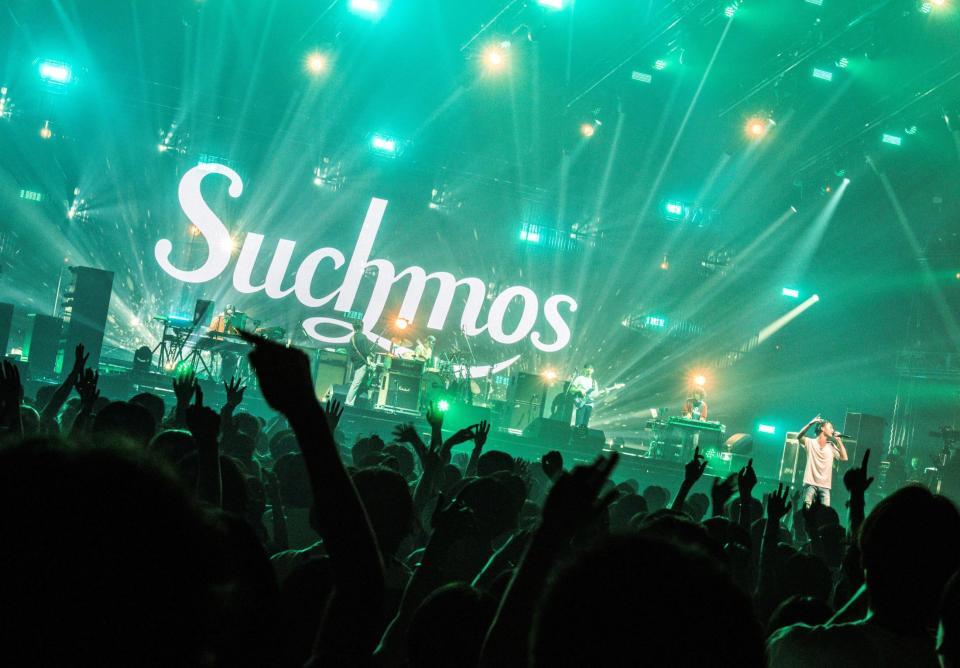 　５年８カ月ぶりの有観客ライブを行ったＳｕｃｈｍｏｓⓒＤＩＧＩＴＡＬ　ＮＡＴＩＶＥＳ