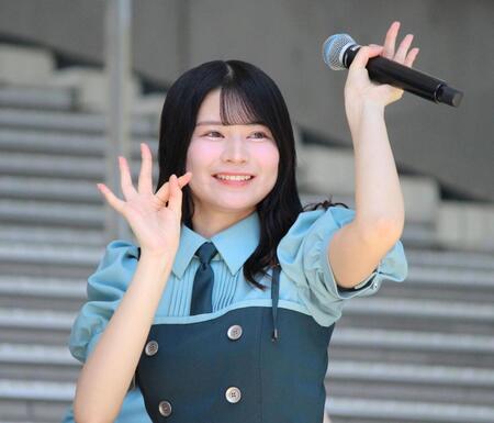 　パフォーマンスを見せるＲａｉｎ　Ｔｒｅｅの永瀬真梨