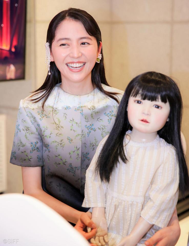 　笑顔を見せる長澤まさみ