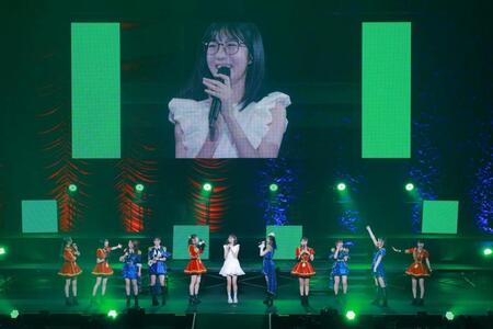 　Ｊｕｉｃｅ＝Ｊｕｉｃｅの新メンバーの発表をされた林仁愛（中央）