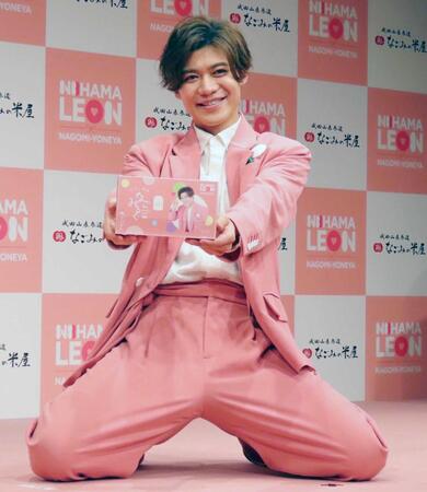 　「なごみの米屋宣伝部長」就任イベントに出席した新浜レオン