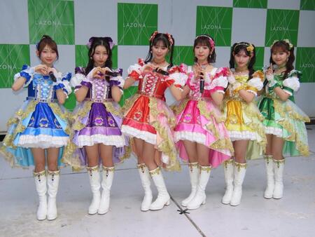 　イベントを行った超ときめき♡宣伝部の（左から）辻野かなみ、杏ジュリア、坂井仁香、小泉遥香、菅田愛貴、吉川ひより