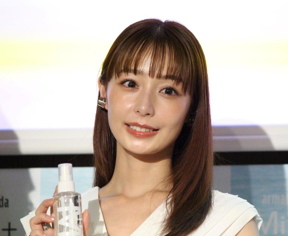 　発表会に登壇した宇垣美里