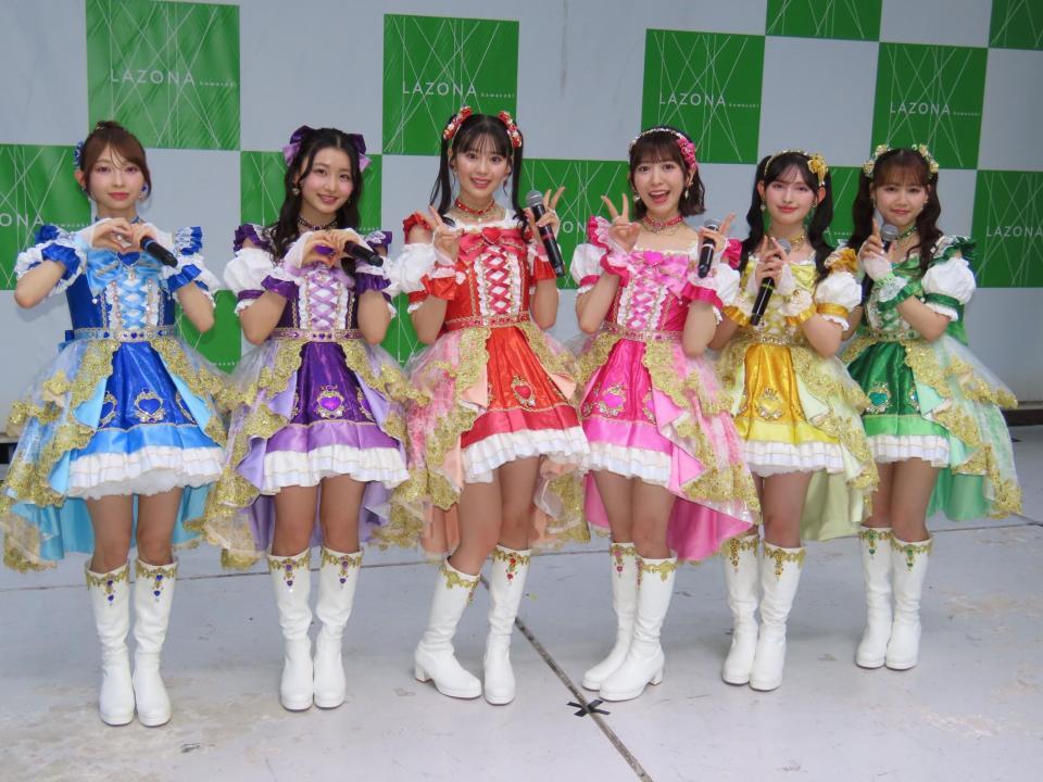 　イベントを行った超ときめき♡宣伝部の（左から）辻野かなみ、杏ジュリア、坂井仁香、小泉遥香、菅田愛貴、吉川ひより