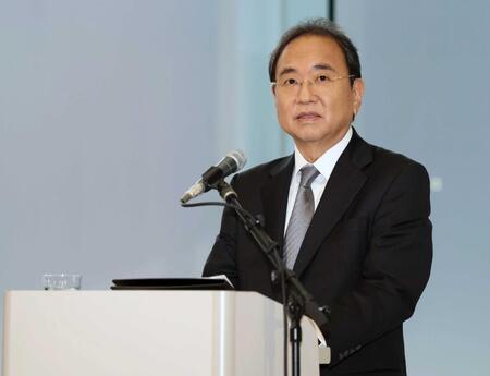 　会見するフジテレビ・清水賢治新社長（撮影・石井剣太郎）