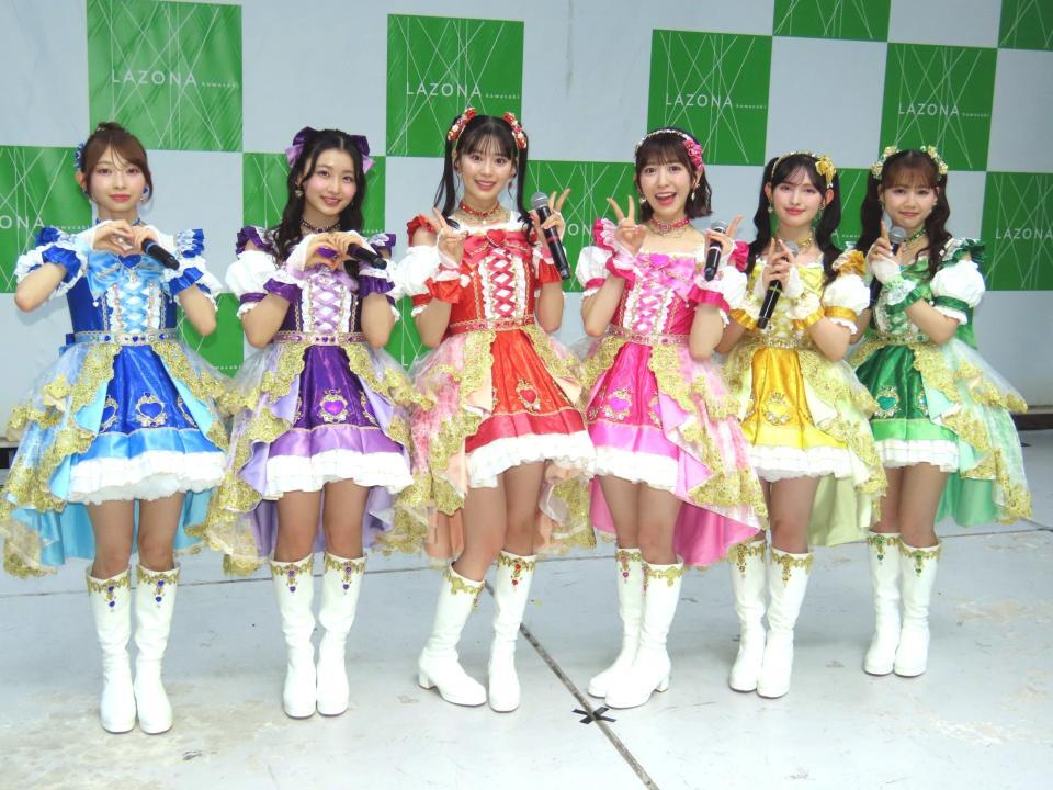 　イベントを行った超ときめき♡宣伝部の（左から）辻野かなみ、杏ジュリア、坂井仁香、小泉遥香、菅田愛貴、吉川ひより