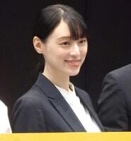 　撮影に応じる栗山千明