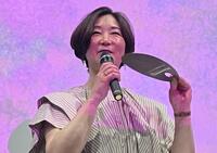 　ゲキ×シネ「バサラオ」初日舞台あいさつでＭＣを務めた中井美穂アナウンサー