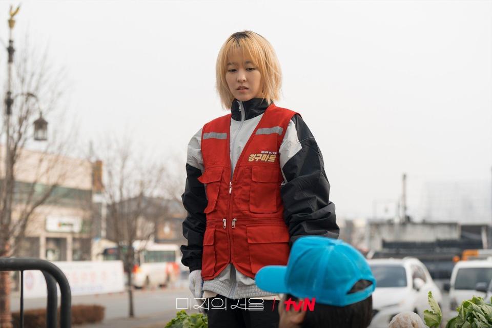 　韓国放送局・ｔｖＮの公式Ｘ＠ＣＪｎＤｒａｍａより　Ｎｅｔｆｌｉｘドラマ「未知のソウル」で一人二役を演じたパク・ボヨン