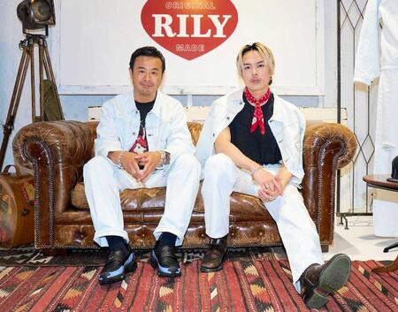 　自身がプロデュースするアパレルブランドの発表会を行った三代目　Ｊ　ＳＯＵＬ　ＢＲＯＴＨＥＲＳの今市隆二（右）