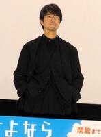 　舞台あいさつした仲村トオル