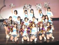 　１８期生昇格記念ライブに参加したＡＫＢ４８の１８期生と１９期研究生、２０期研究生