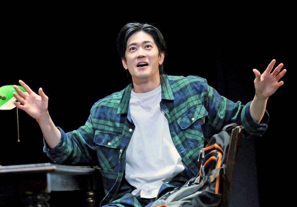 　舞台初日を迎えた中島裕翔（撮影・石井剣太郎）