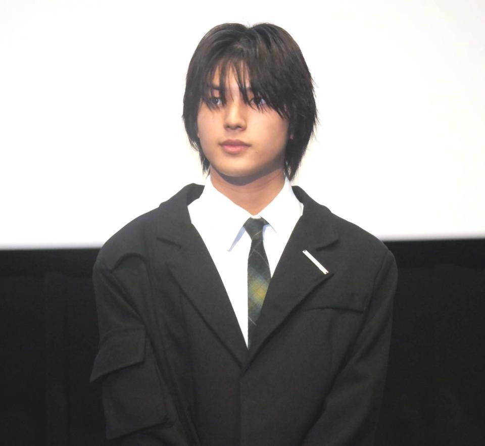 　イベントに出席した荒木飛羽