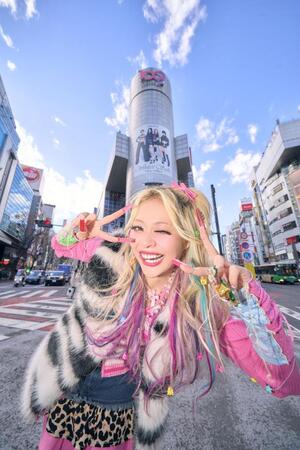 　©双葉社「人間合格　エルフ荒川１ｓｔフォトエッセイ」より（撮影／橋本憲和）