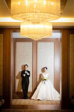 　結婚式を挙げた中村七之助（左）と杏奈さん