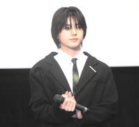 　イベントに出席した荒木飛羽