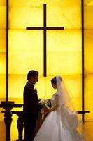 　結婚式を挙げた中村七之助（左）と杏奈さん