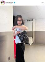 　メガネ姿も素敵！鳴海唯のインスタグラム＠ｎａｒｕｍｉ＿０５より