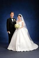 　結婚式を挙げた中村七之助（左）と杏奈さん