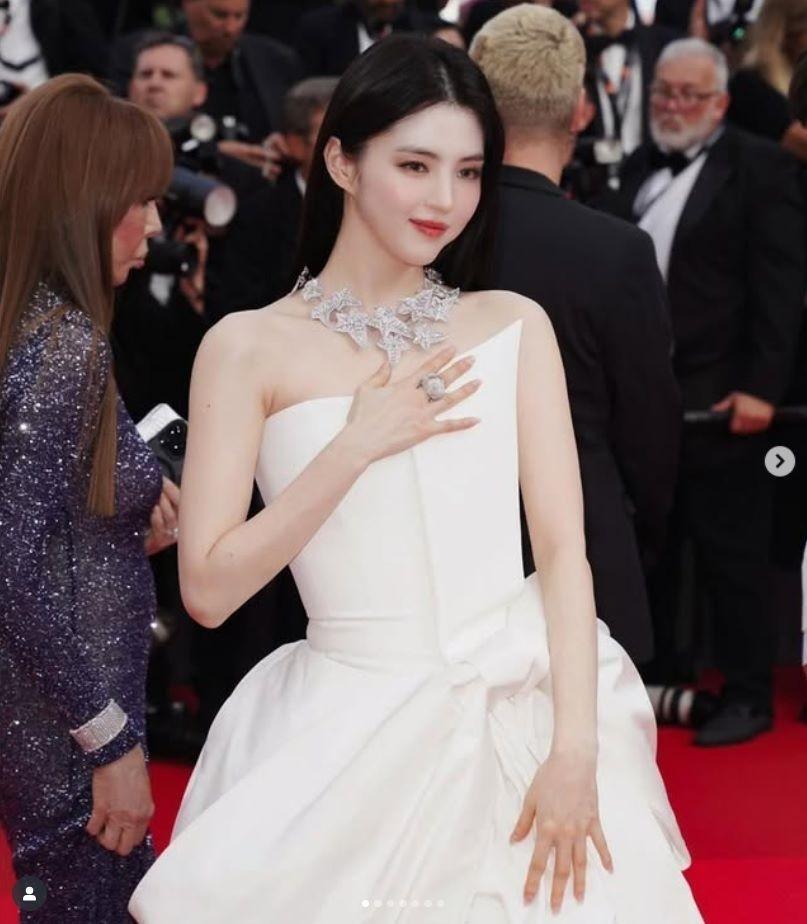 　ハン・ソヒの公式インスタグラム＠ ｘｅｅｓｏｘｅｅより