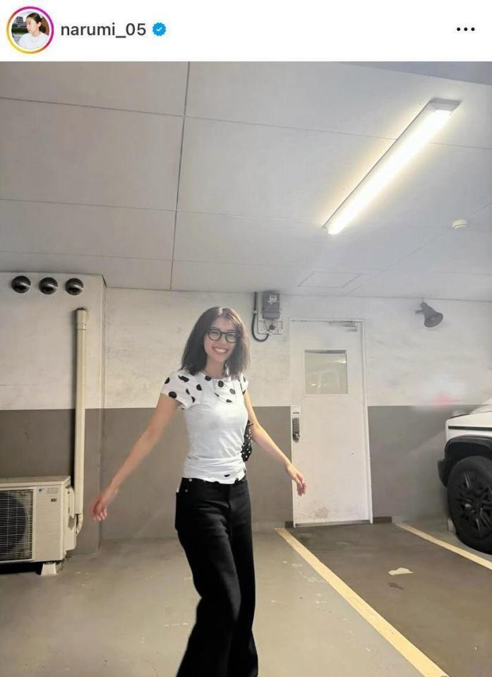 　メガネ姿も素敵！鳴海唯のインスタグラム＠ｎａｒｕｍｉ＿０５より